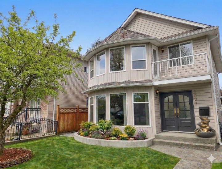 Photo 21 at 3523 Napier Street, Renfrew VE, Vancouver East
