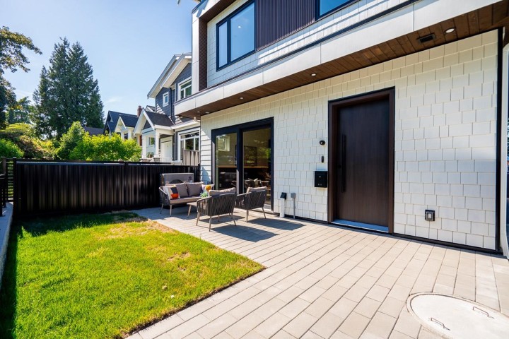Photo 5 at 1 - 2875 Cambridge Street, Hastings Sunrise, Vancouver East