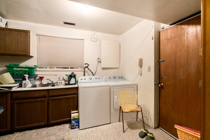Photo 37 at 437 E 55th Avenue, South Vancouver, Vancouver East