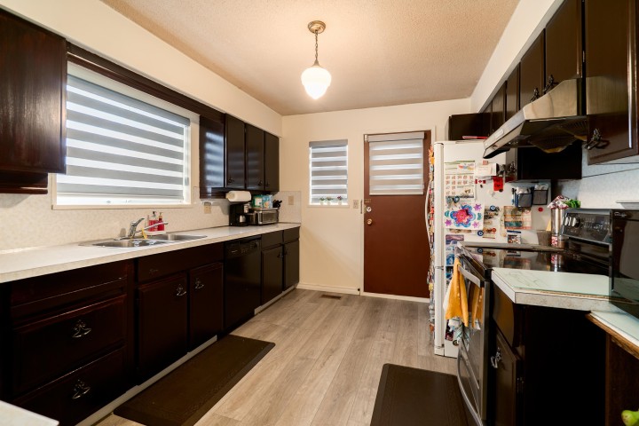 Photo 25 at 437 E 55th Avenue, South Vancouver, Vancouver East
