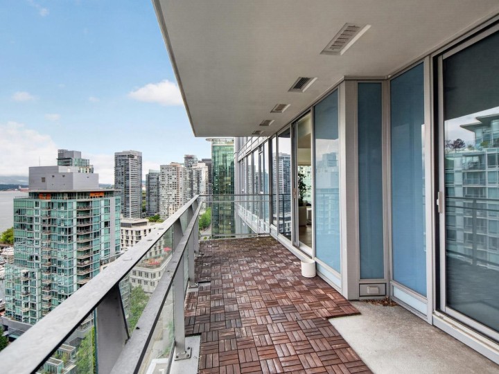 Photo 18 at 1902 - 1499 W Pender Street, Coal Harbour, Vancouver West
