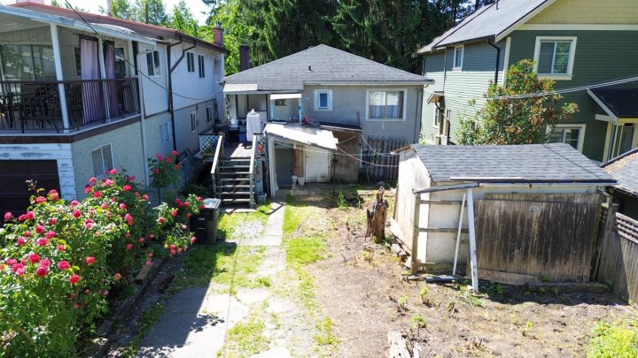 Photo 32 at 2733 E 28th Avenue, Renfrew Heights, Vancouver East