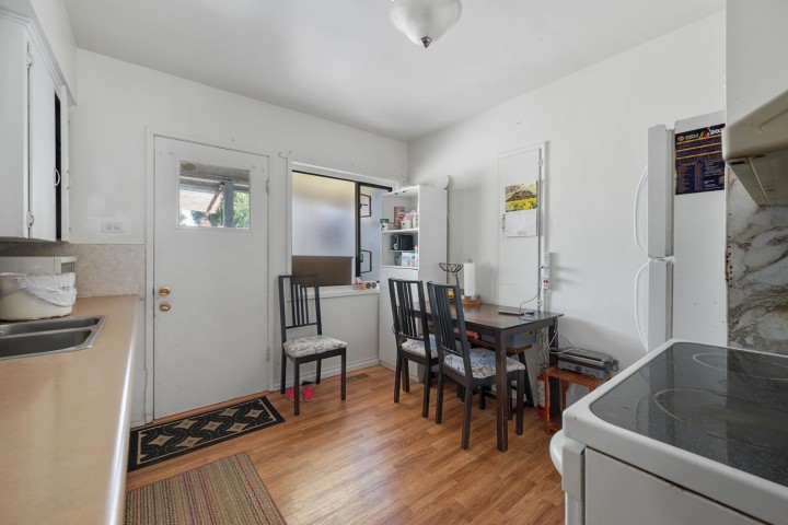 Photo 11 at 2733 E 28th Avenue, Renfrew Heights, Vancouver East