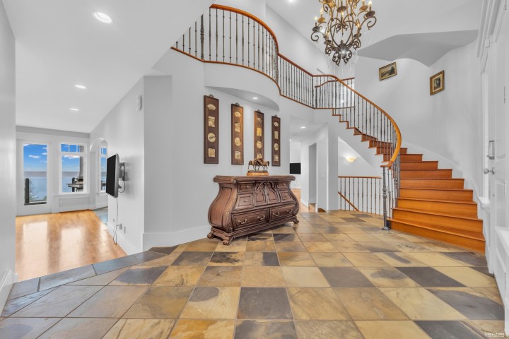 Photo 8 at 2340 Orchard Lane, Queens, West Vancouver