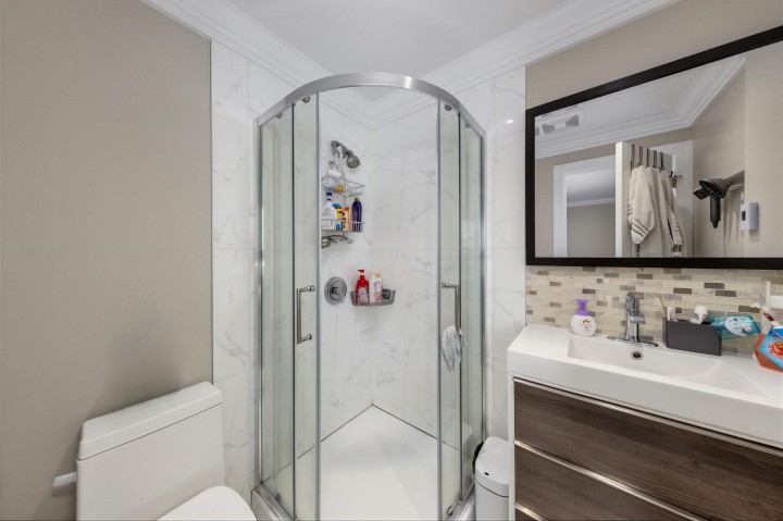 Photo 11 at 3696 E 26th Avenue, Renfrew Heights, Vancouver East