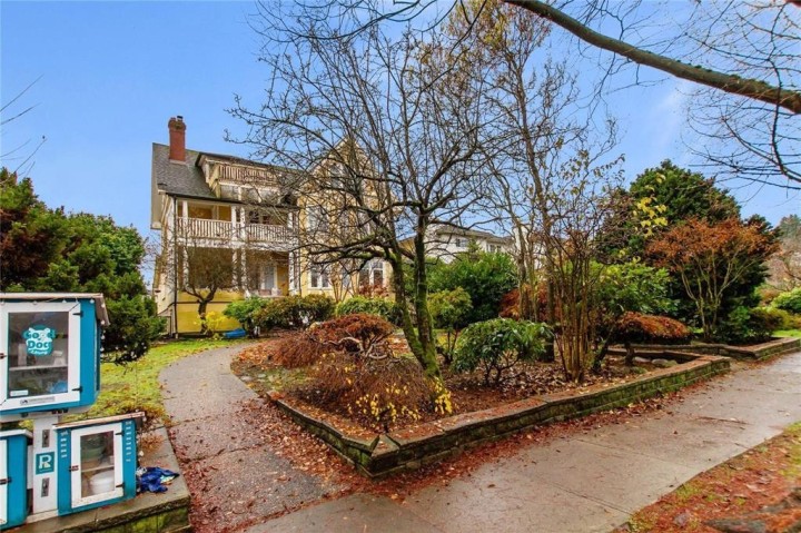 Photo 1 at 2770 Cambridge Street, Hastings Sunrise, Vancouver East