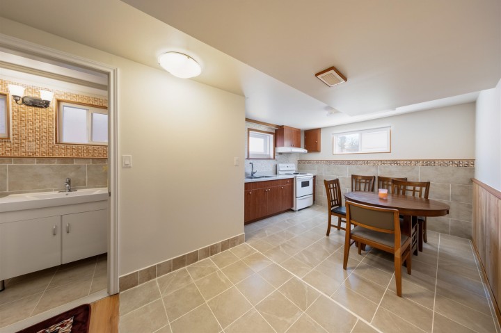 Photo 27 at 2911 E 51st Avenue, Killarney VE, Vancouver East