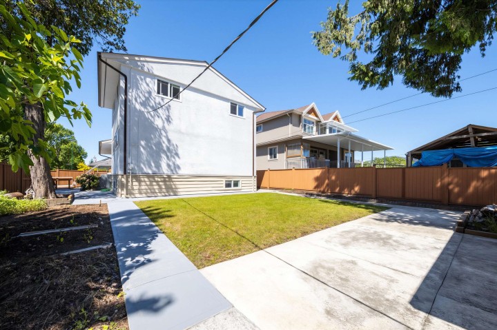 Photo 6 at 2911 E 51st Avenue, Killarney VE, Vancouver East