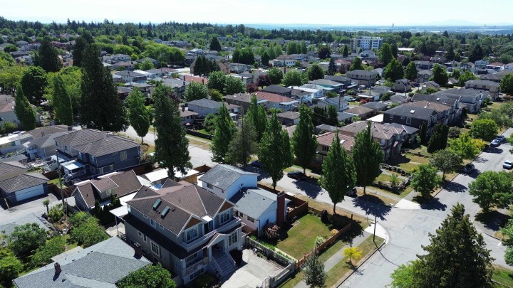Photo 37 at 2911 E 51st Avenue, Killarney VE, Vancouver East