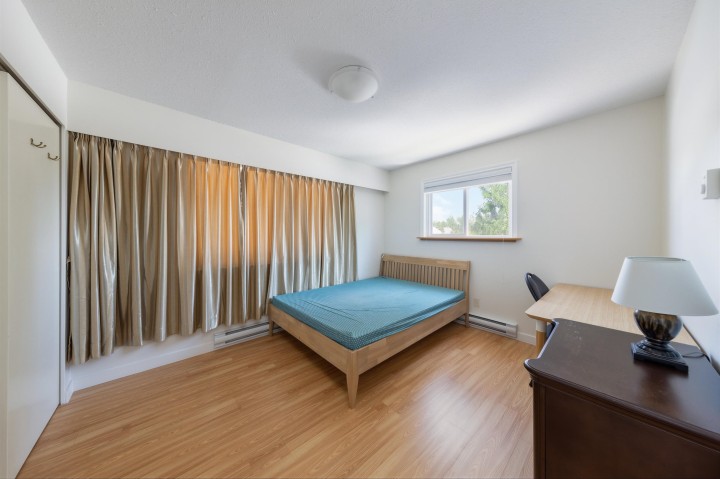 Photo 19 at 2911 E 51st Avenue, Killarney VE, Vancouver East
