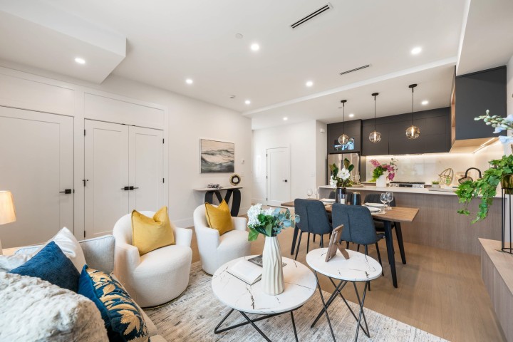 Photo 6 at 2 - 3065 Charles Street, Renfrew VE, Vancouver East