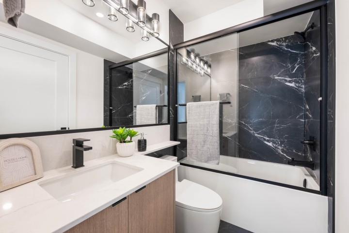 Photo 22 at 2 - 3065 Charles Street, Renfrew VE, Vancouver East