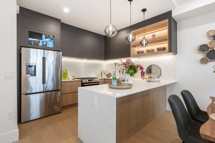 Photo 9 at 2 - 3065 Charles Street, Renfrew VE, Vancouver East