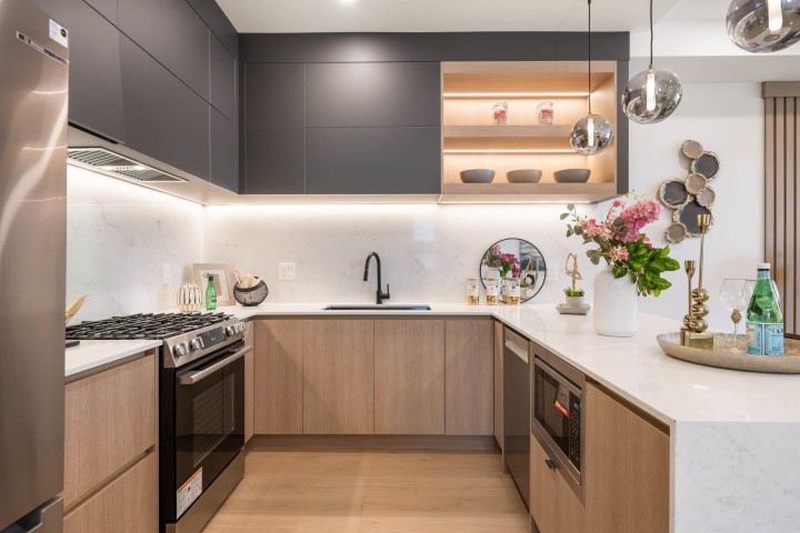 Photo 11 at 2 - 3065 Charles Street, Renfrew VE, Vancouver East