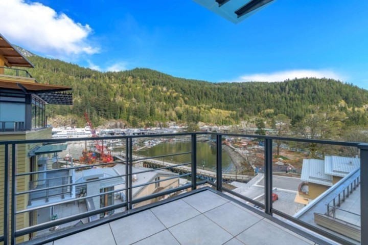 Photo 1 at 603 - 6699 Nelson Avenue, Horseshoe Bay WV, West Vancouver