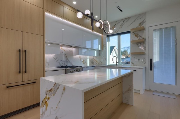 Photo 16 at 4670 Todd Street, Collingwood VE, Vancouver East