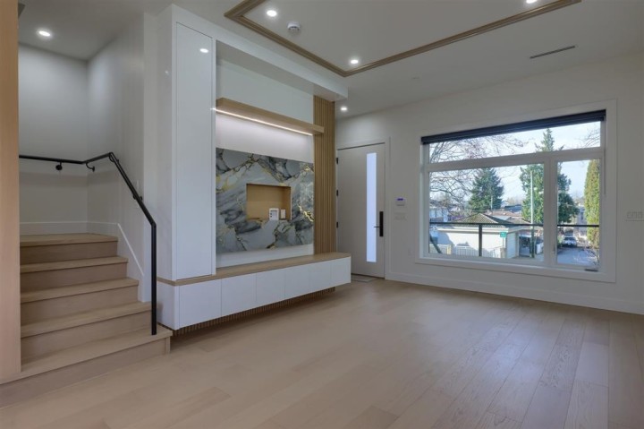 Photo 8 at 4670 Todd Street, Collingwood VE, Vancouver East