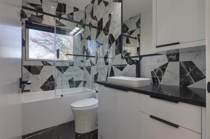 Photo 25 at 4670 Todd Street, Collingwood VE, Vancouver East