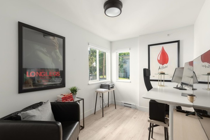 Photo 15 at 203 - 2272 Dundas Street, Hastings, Vancouver East