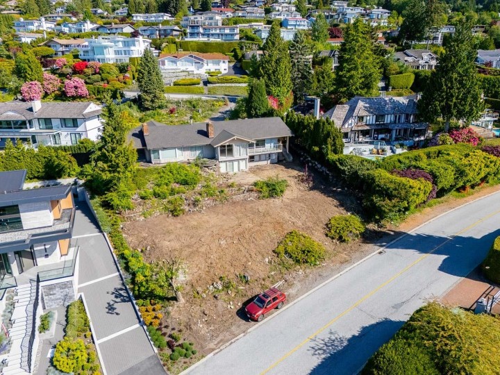 Photo 9 at 1364 Chartwell Drive, Chartwell, West Vancouver