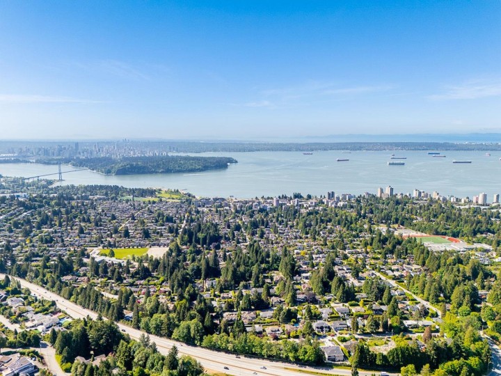 Photo 10 at 1364 Chartwell Drive, Chartwell, West Vancouver