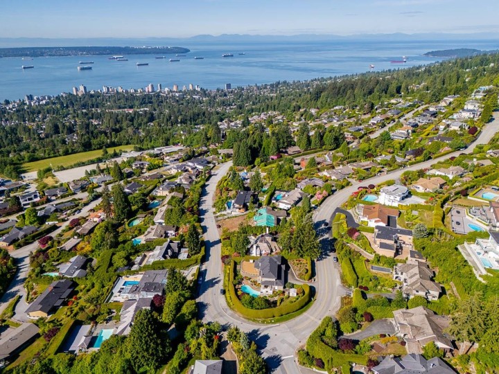 Photo 11 at 1364 Chartwell Drive, Chartwell, West Vancouver