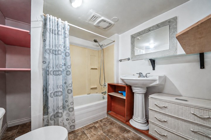 Photo 17 at 4711 Gothard Street, Collingwood VE, Vancouver East