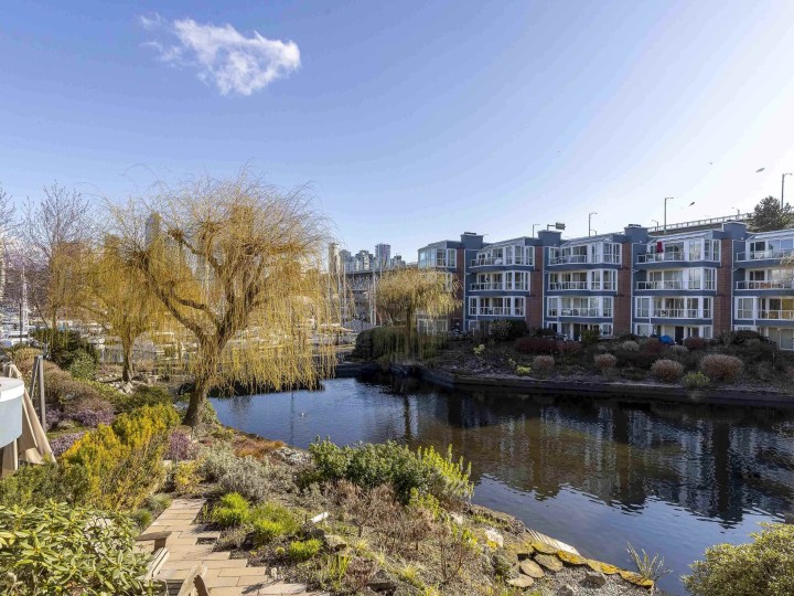 Photo 34 at 202 - 1551 Mariner Walk, False Creek, Vancouver West
