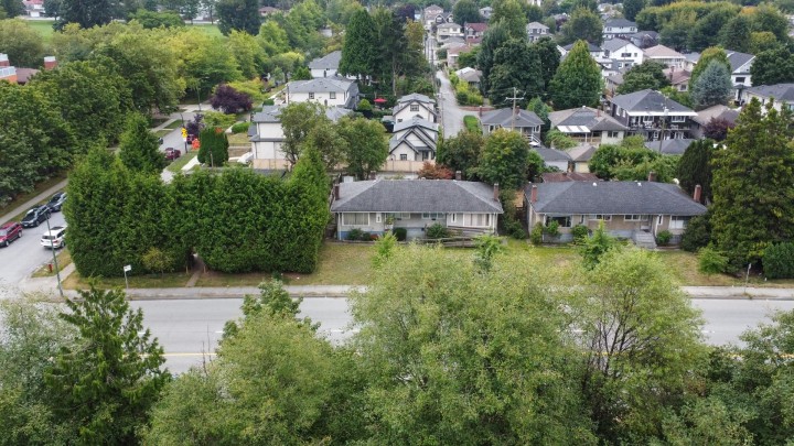 Photo 10 at 2576 S Grandview Highway, Renfrew Heights, Vancouver East