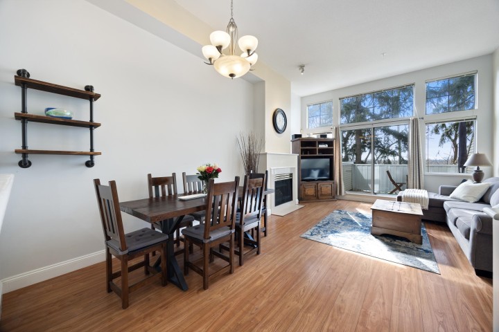 Photo 6 at 5 - 3586 Rainier Place, Champlain Heights, Vancouver East