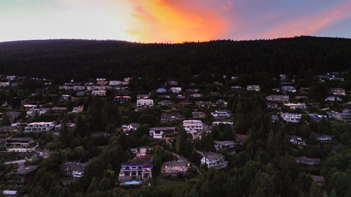 Photo 32 at 1440 Sandhurst Place, Chartwell, West Vancouver
