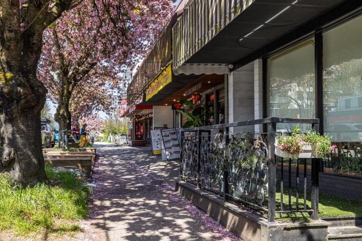 Photo 36 at 3918 Carolina Street, Fraser VE, Vancouver East