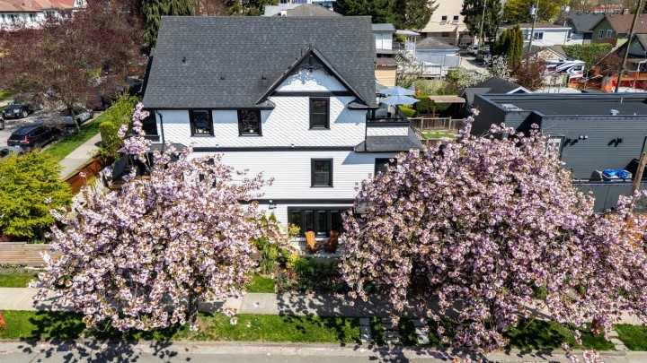 Photo 1 at 3918 Carolina Street, Fraser VE, Vancouver East