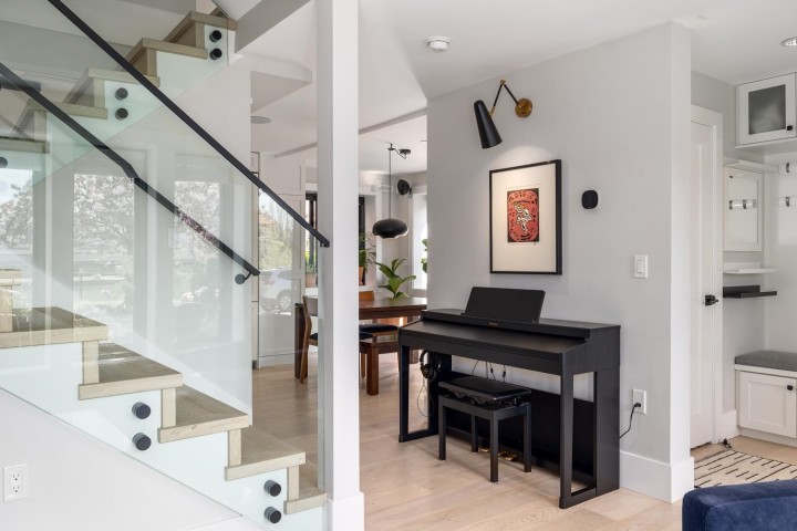 Photo 10 at 3918 Carolina Street, Fraser VE, Vancouver East