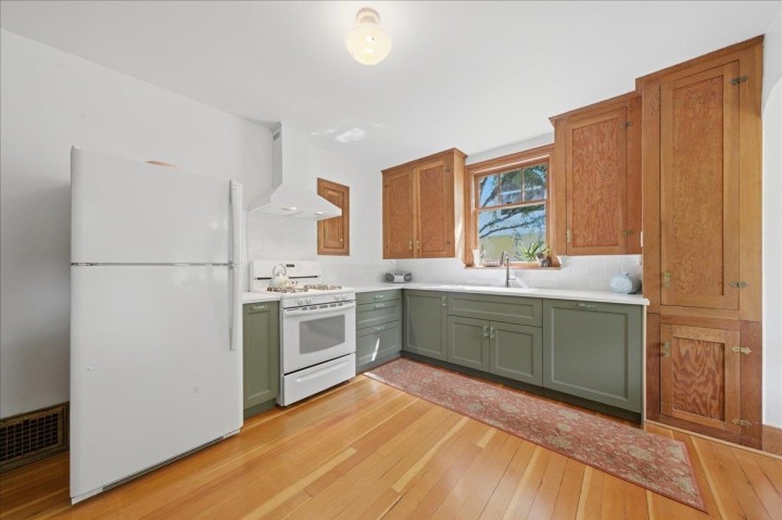 Photo 9 at 2076 Turner Street, Hastings, Vancouver East