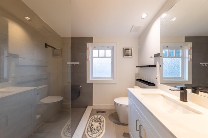 Photo 9 at 3389 W 21st Avenue, Dunbar, Vancouver West