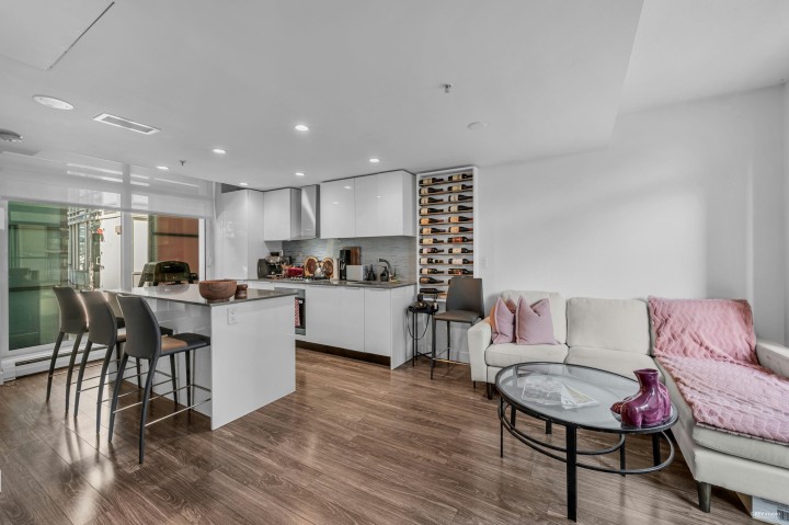 Photo 7 at 513 - 1283 Howe Street, Downtown VW, Vancouver West