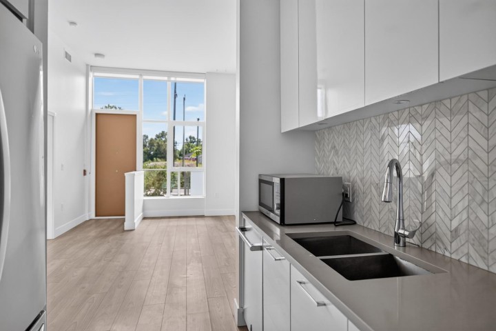 Photo 10 at 3559 E Kent Avenue North, South Marine, Vancouver East