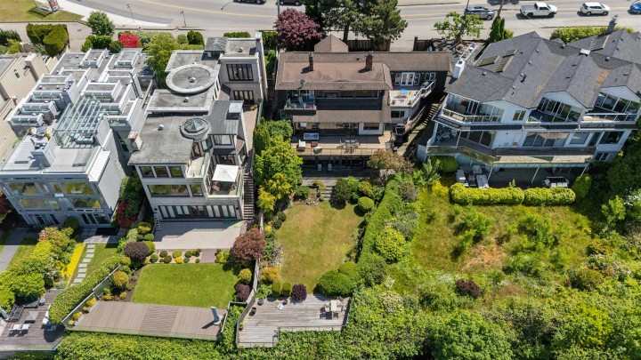 Photo 3 at 2651 Point Grey Road, Kitsilano, Vancouver West