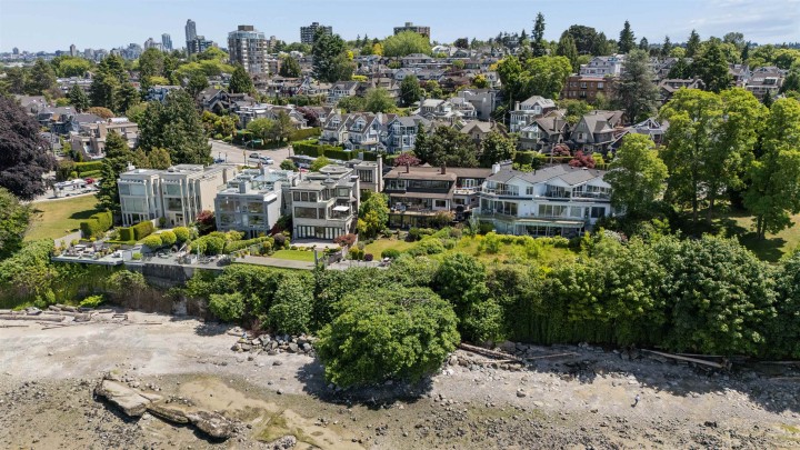 Photo 4 at 2651 Point Grey Road, Kitsilano, Vancouver West