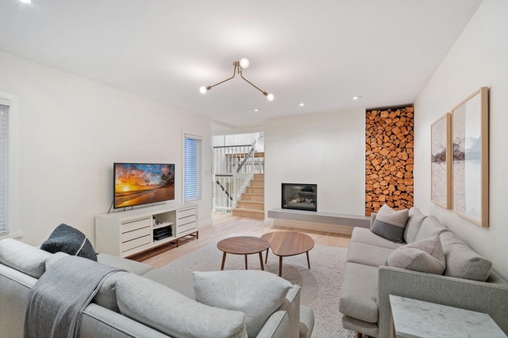 Photo 6 at 855 E 22nd Avenue, Fraser VE, Vancouver East