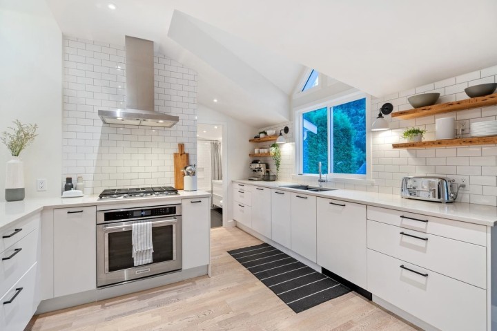 Photo 15 at 855 E 22nd Avenue, Fraser VE, Vancouver East