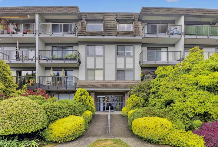 Photo 2 at 105 - 236 W 2nd Street, Lower Lonsdale, North Vancouver