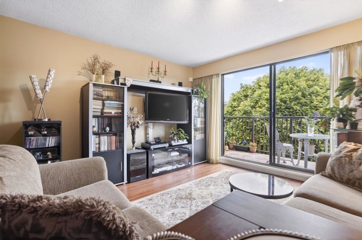 Photo 10 at 105 - 236 W 2nd Street, Lower Lonsdale, North Vancouver
