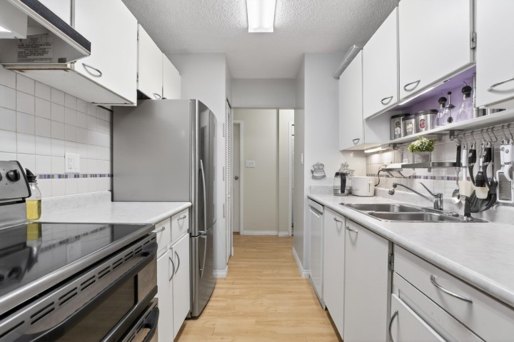 Photo 4 at 105 - 236 W 2nd Street, Lower Lonsdale, North Vancouver