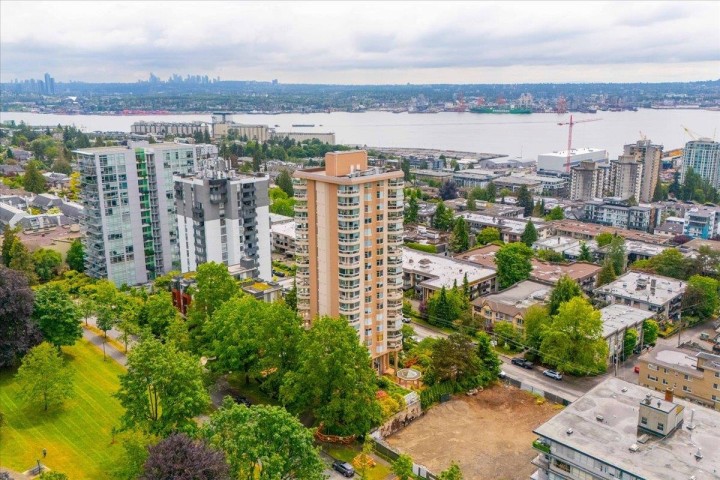 Photo 2 at 102 - 123 E Keith Road, Lower Lonsdale, North Vancouver