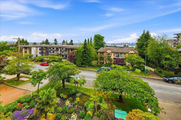 Photo 18 at 102 - 123 E Keith Road, Lower Lonsdale, North Vancouver