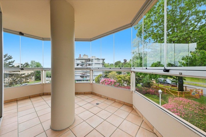 Photo 25 at 102 - 123 E Keith Road, Lower Lonsdale, North Vancouver