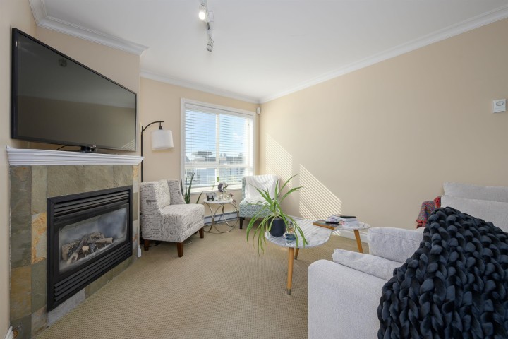 Photo 3 at 201 - 128 W 21st Street, Central Lonsdale, North Vancouver