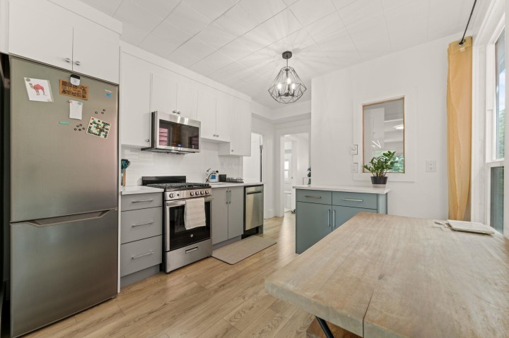 Photo 12 at 266 E 32nd Avenue, Main, Vancouver East